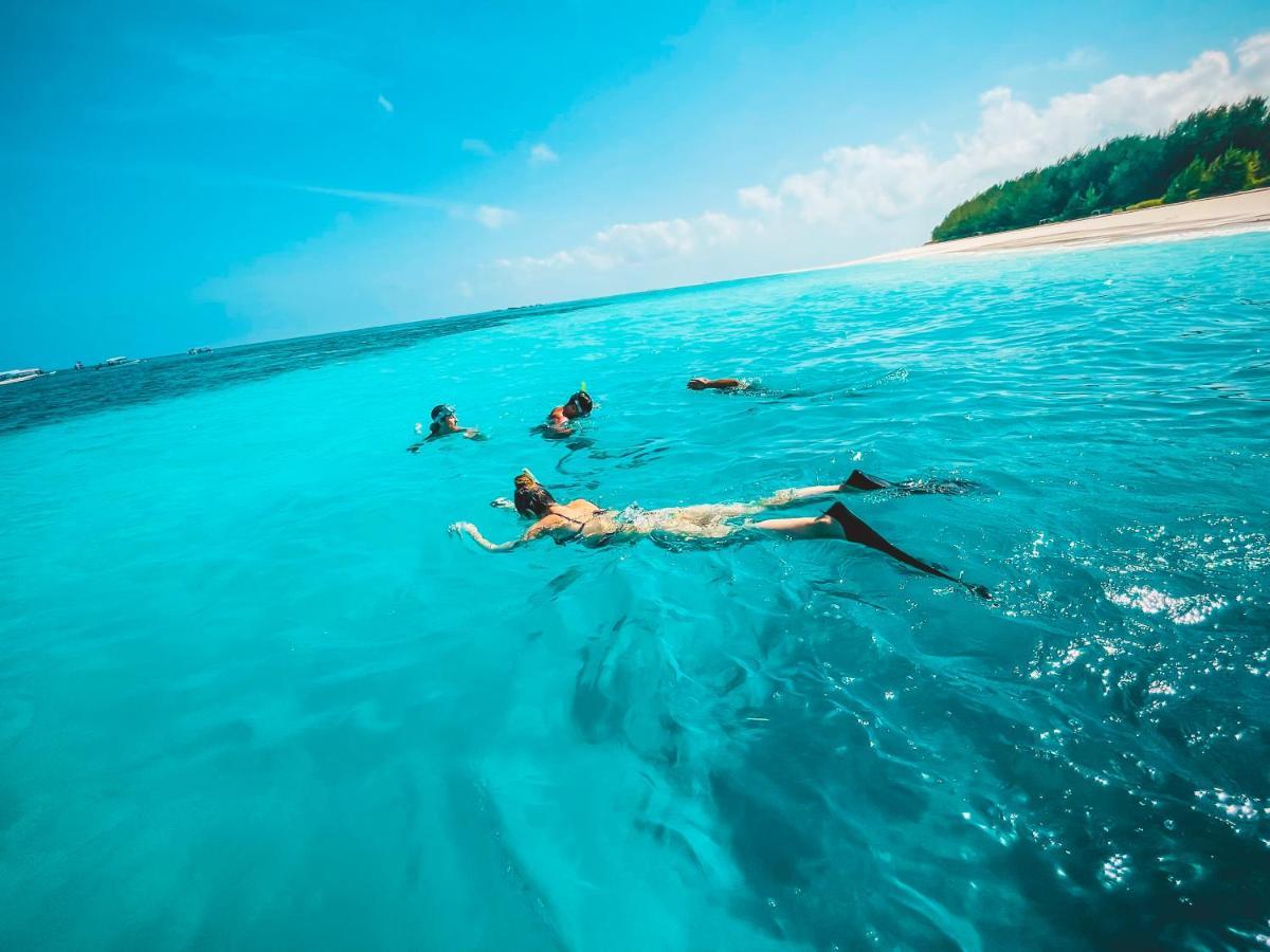 Zanzibella Hotel & Spa Kiwengwa  Exterior foto Snorkeling in the Maldives