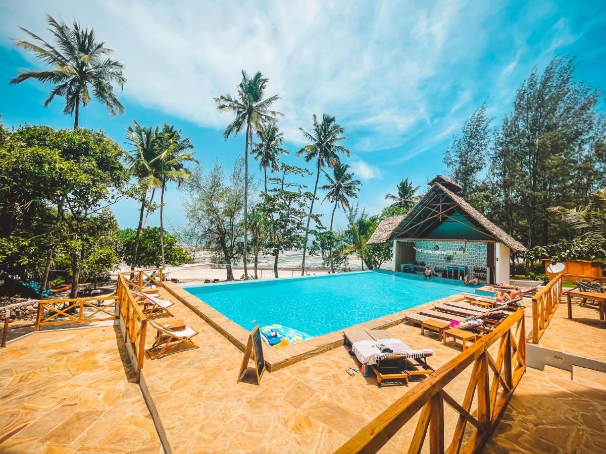 Zanzibella Hotel & Spa Kiwengwa  Exterior foto The swimming pool at the hotel