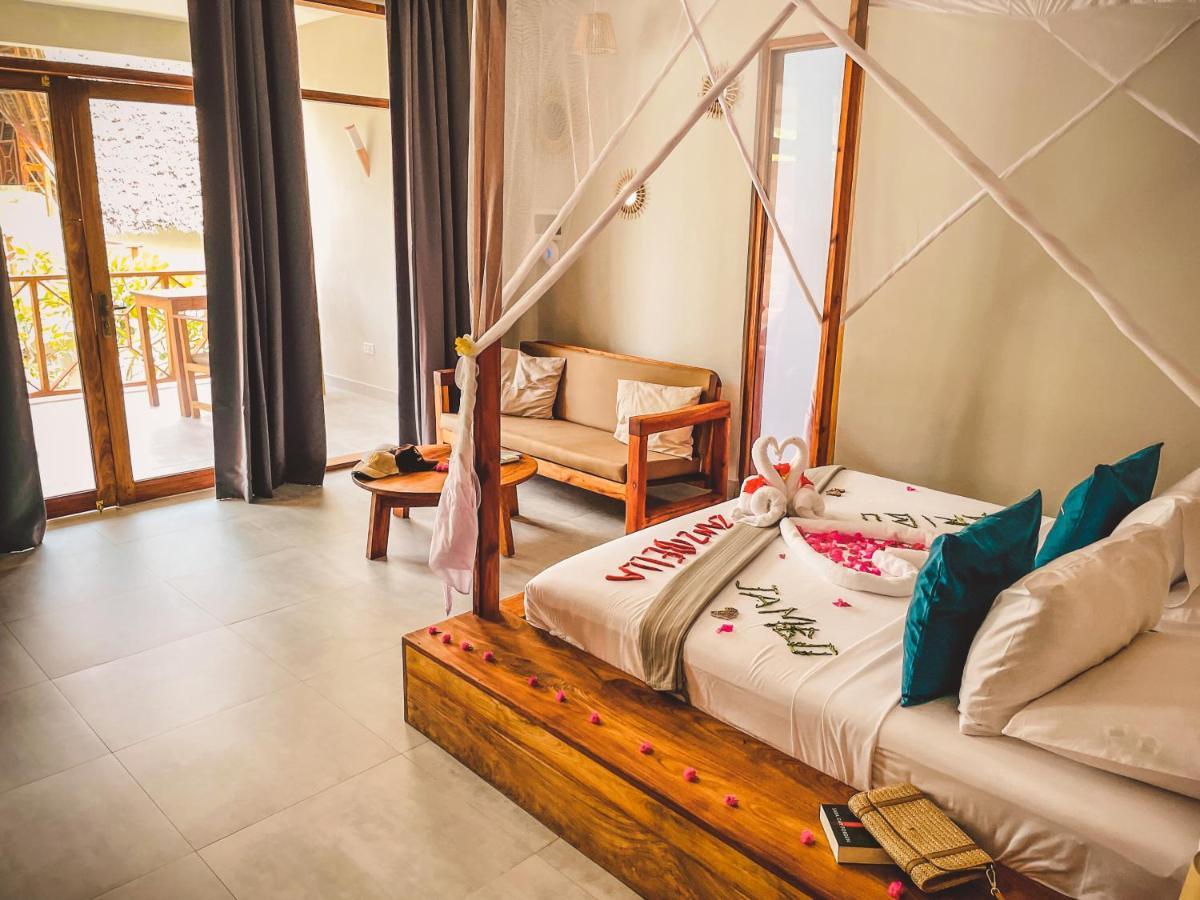 Zanzibella Hotel & Spa Kiwengwa  Exterior foto A room at the resort