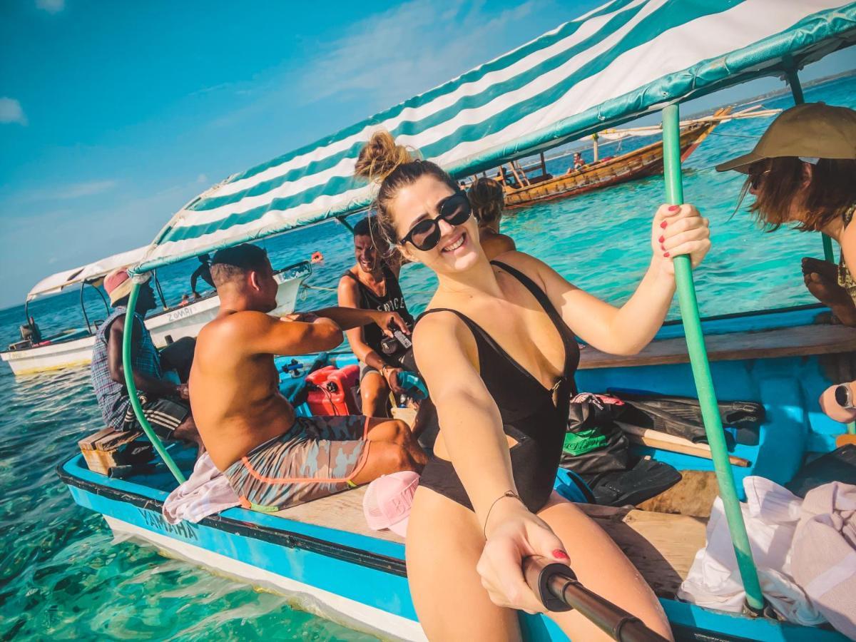 Zanzibella Hotel & Spa Kiwengwa  Exterior foto A tourist on a boat in Zanzibar